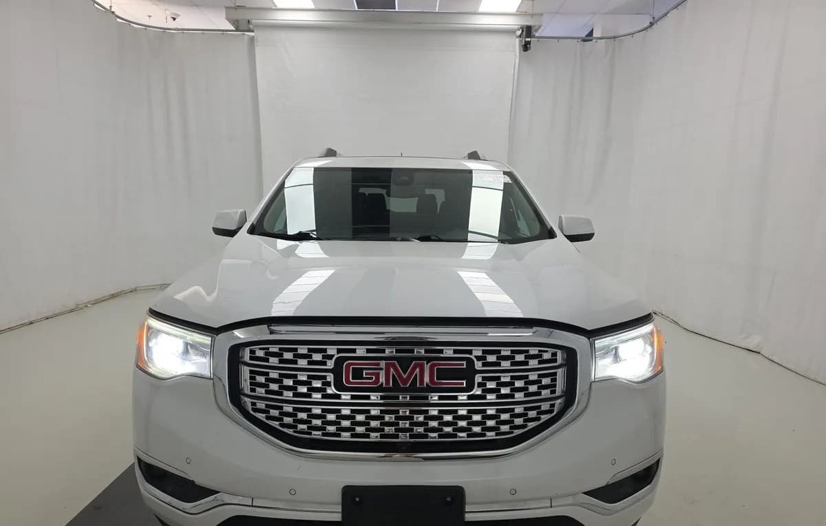 2017 GMC ACADIA Denali 3