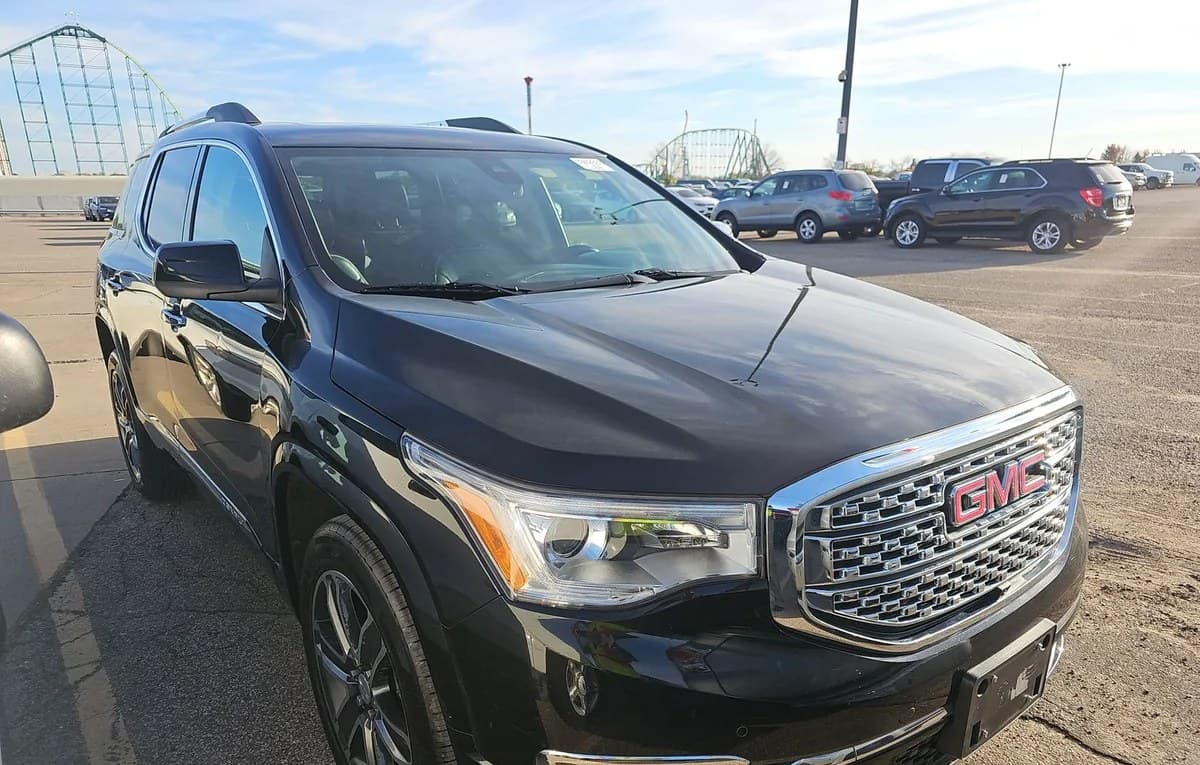 2017 GMC ACADIA DENALI 5SA 4