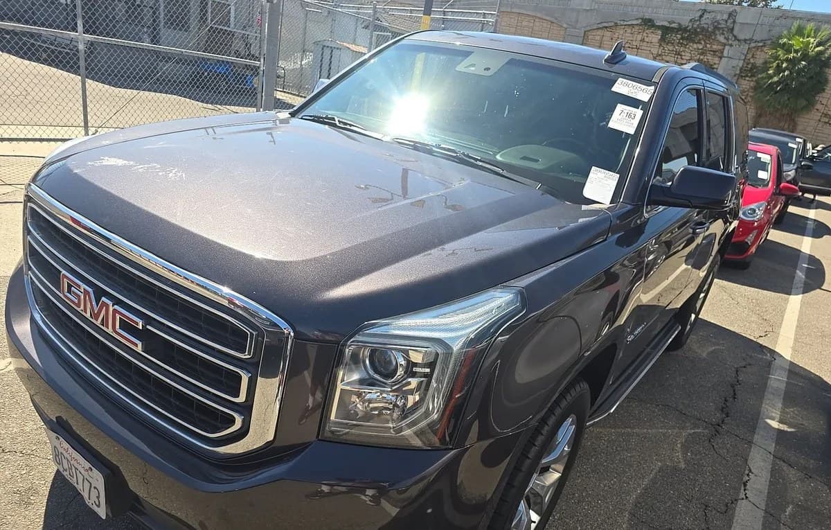 2018 GMC YUKON SLE 3SA 2