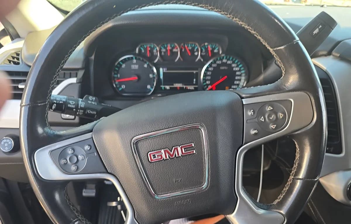 2018 GMC YUKON SLE 3SA 7