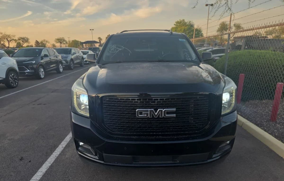 2017 GMC YUKON SLT 3