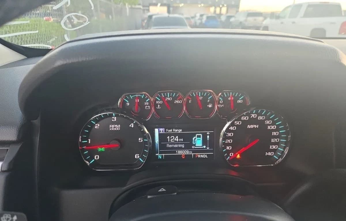 2017 GMC YUKON SLT 6