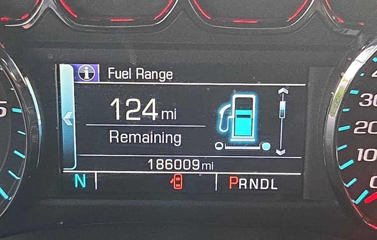 2017 GMC YUKON SLT 7