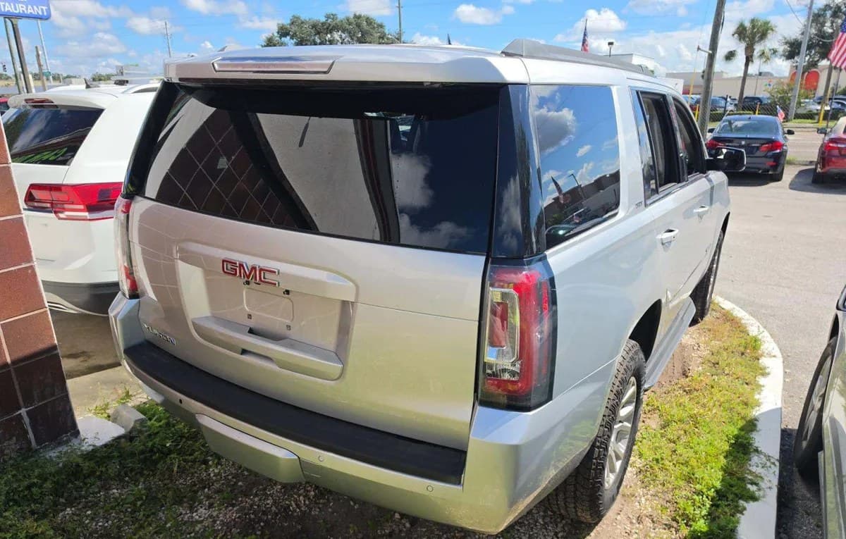 2017 GMC YUKON SLT 4