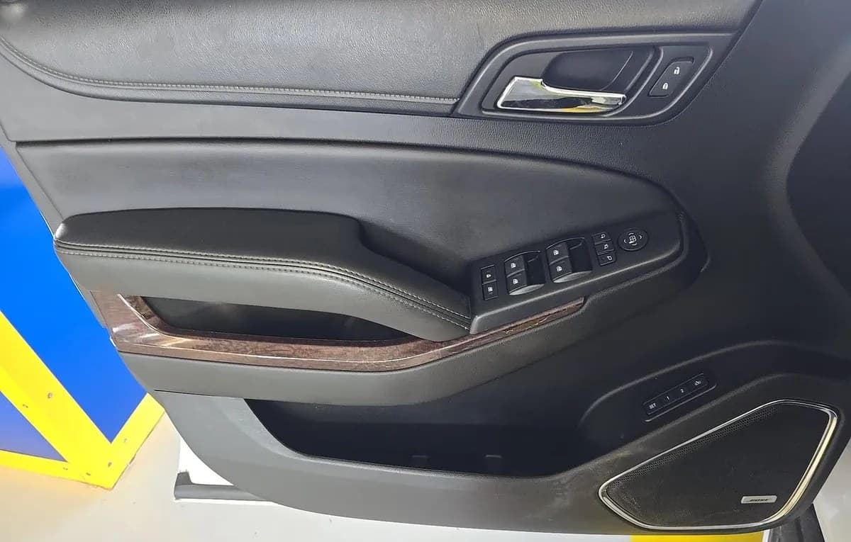2018 GMC YUKON SLT 4SA 6
