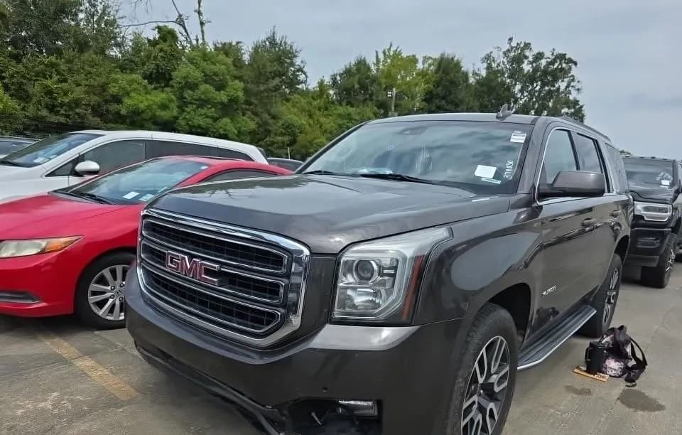2019 GMC YUKON SLT 2