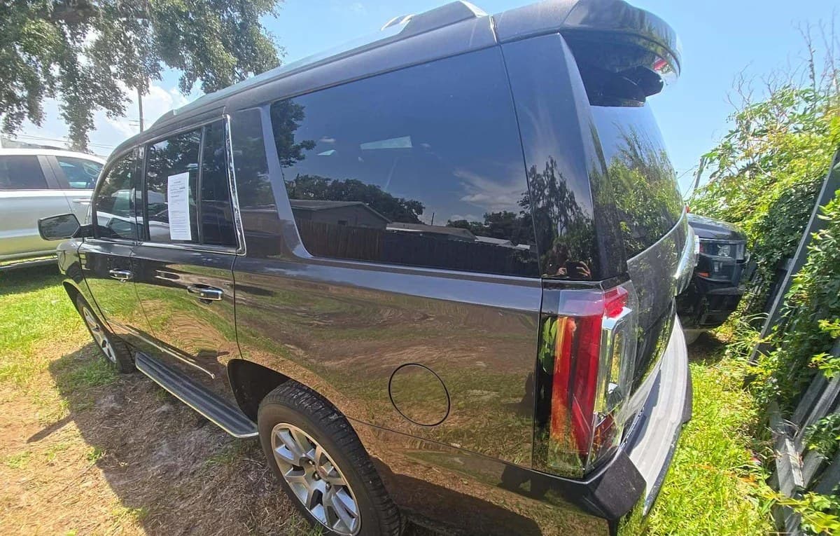 2017 GMC YUKON Denali 3
