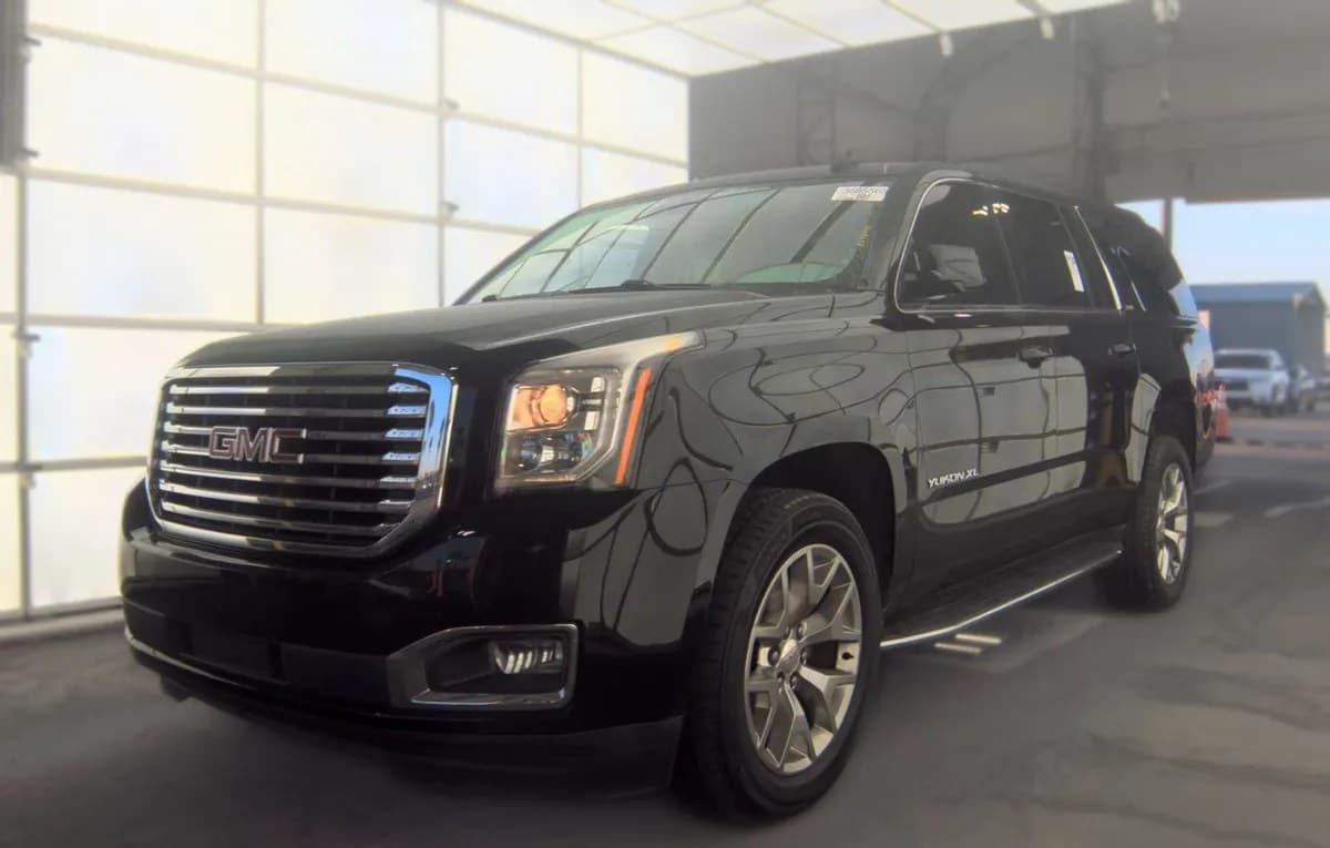 2020 GMC YUKON XL SLE 2
