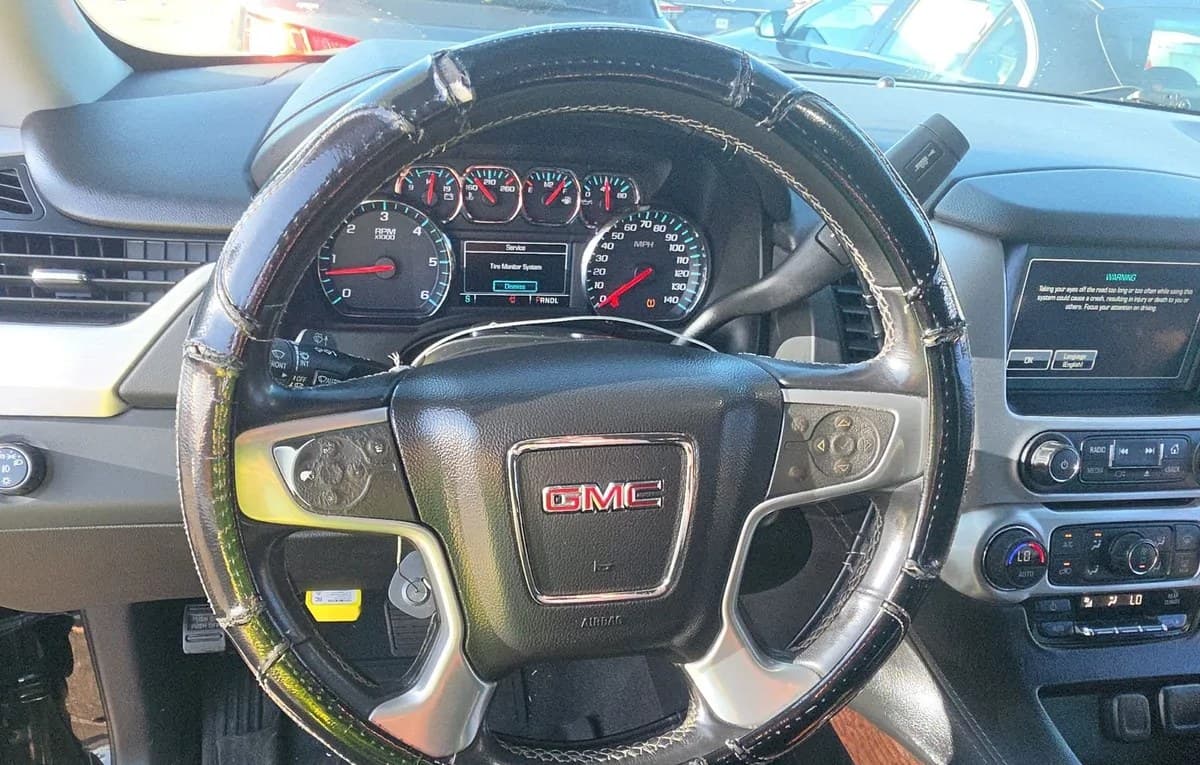 2020 GMC YUKON XL SLE 7