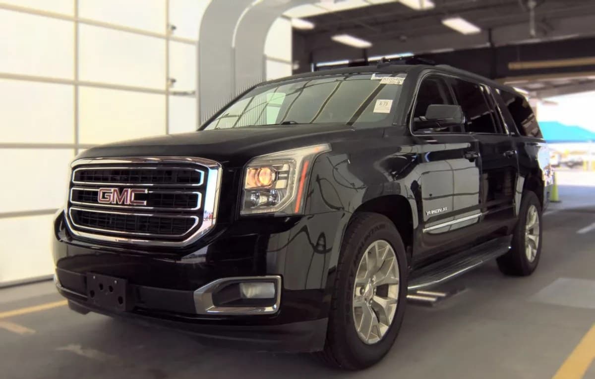 2017 GMC YUKON XL SLT 2