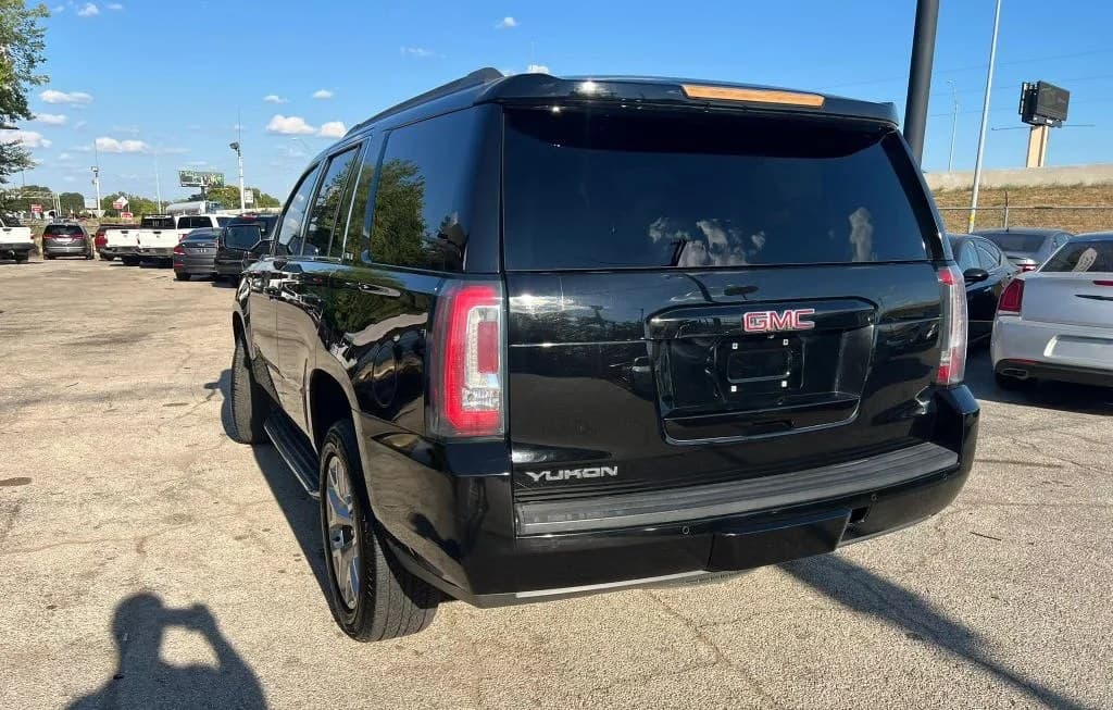 2018 GMC YUKON SLE 6