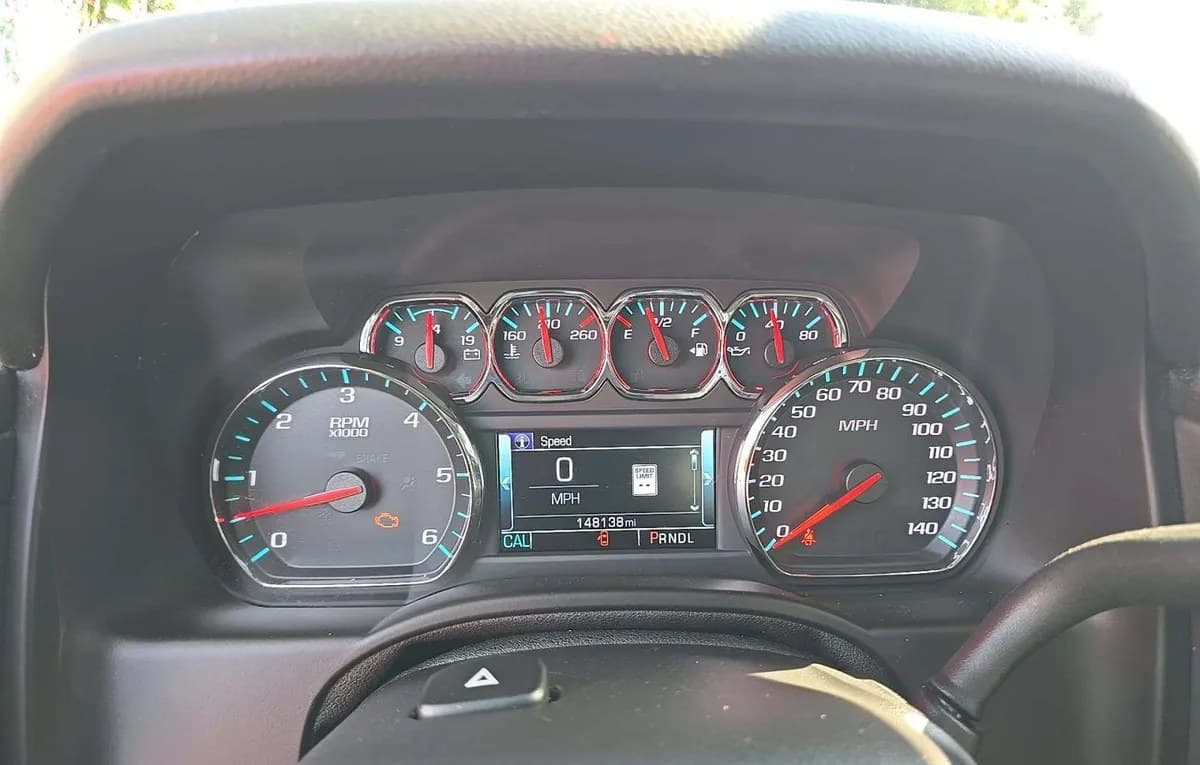 2017 GMC YUKON SLT 6