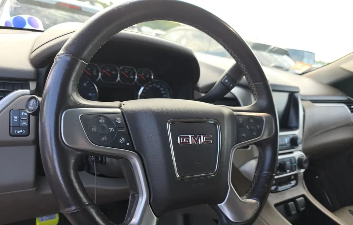2018 GMC YUKON SLT 7
