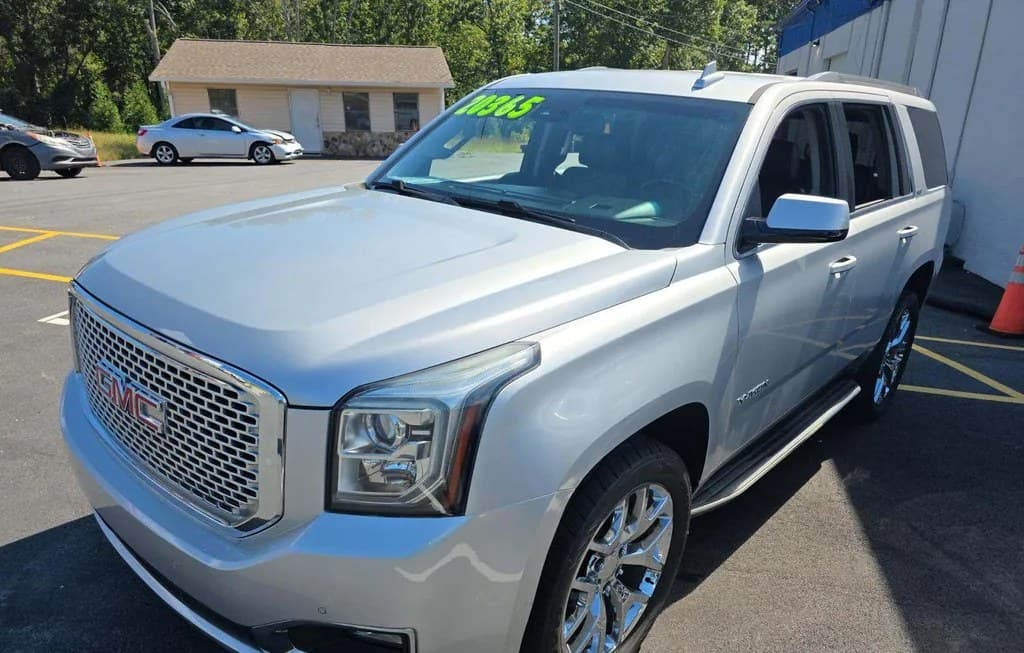 2017 GMC YUKON SLT 4SA 1