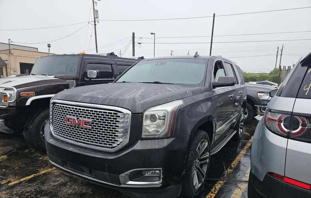 2017 GMC YUKON Denali 2