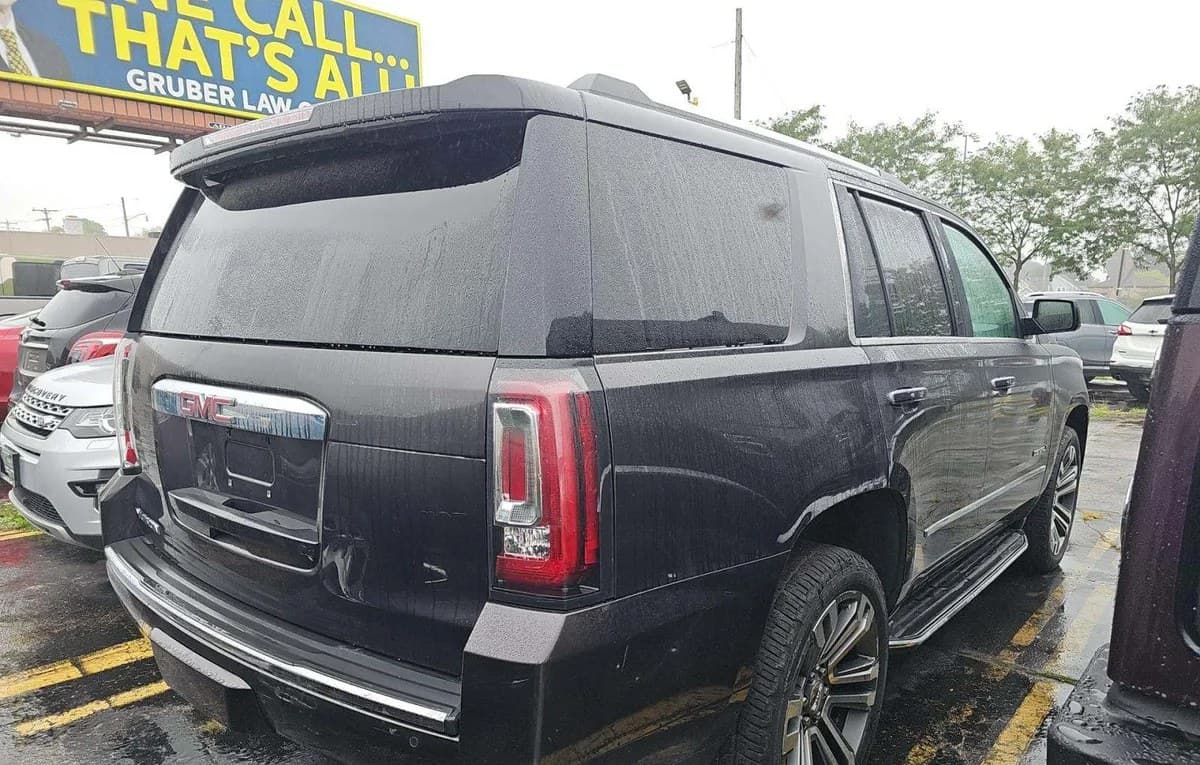 2017 GMC YUKON Denali 4