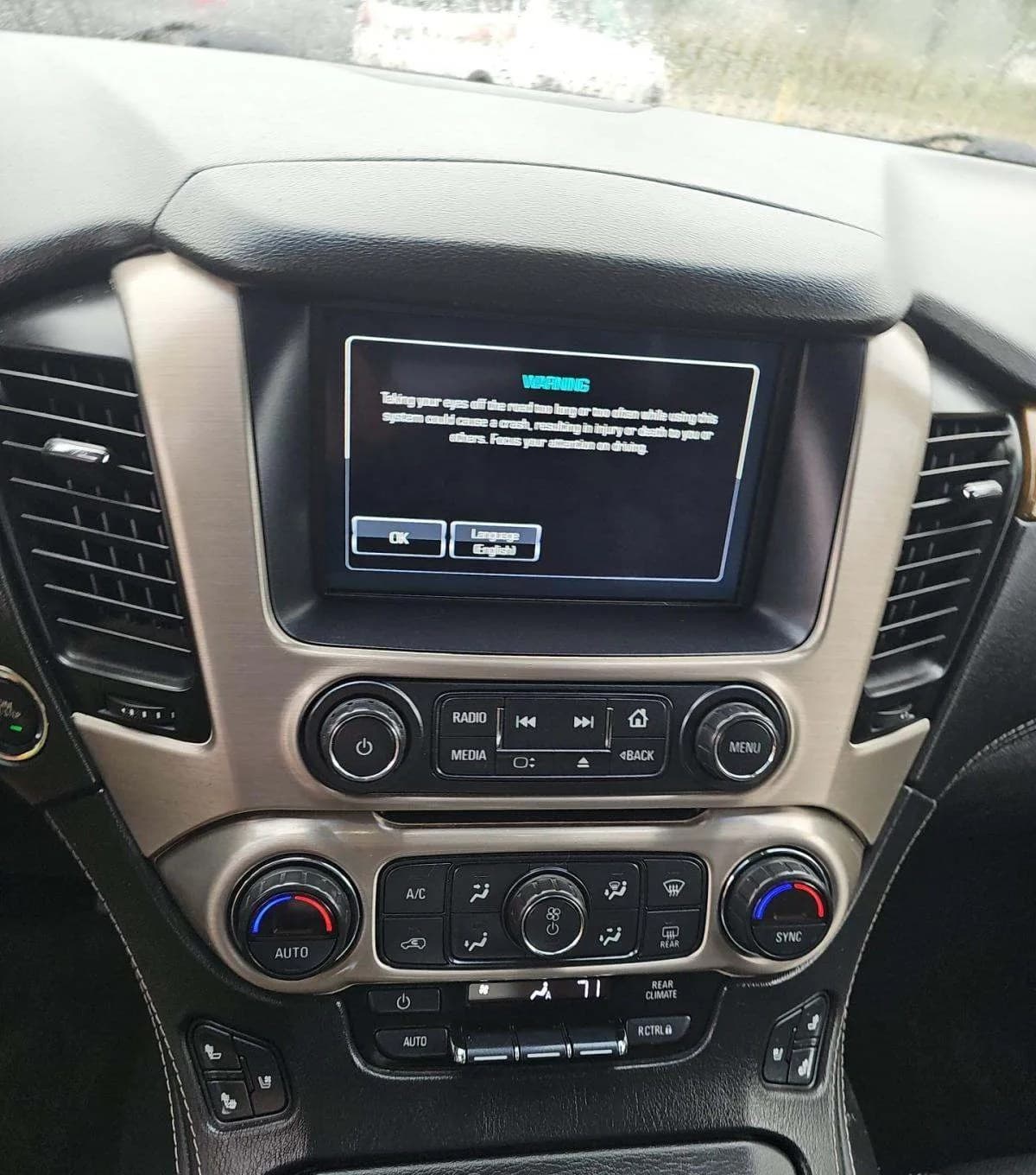 2017 GMC YUKON Denali 7