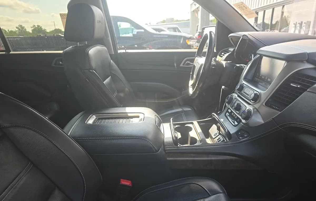 2019 GMC YUKON Denali 5