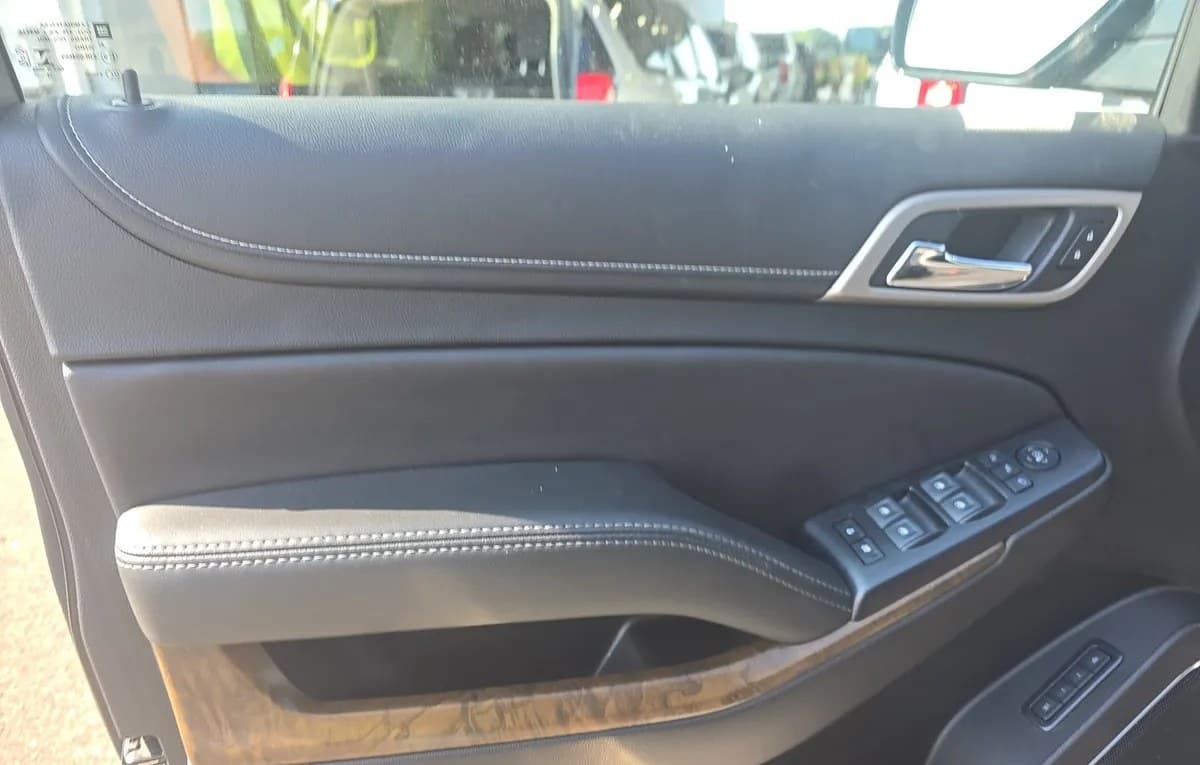 2019 GMC YUKON Denali 6
