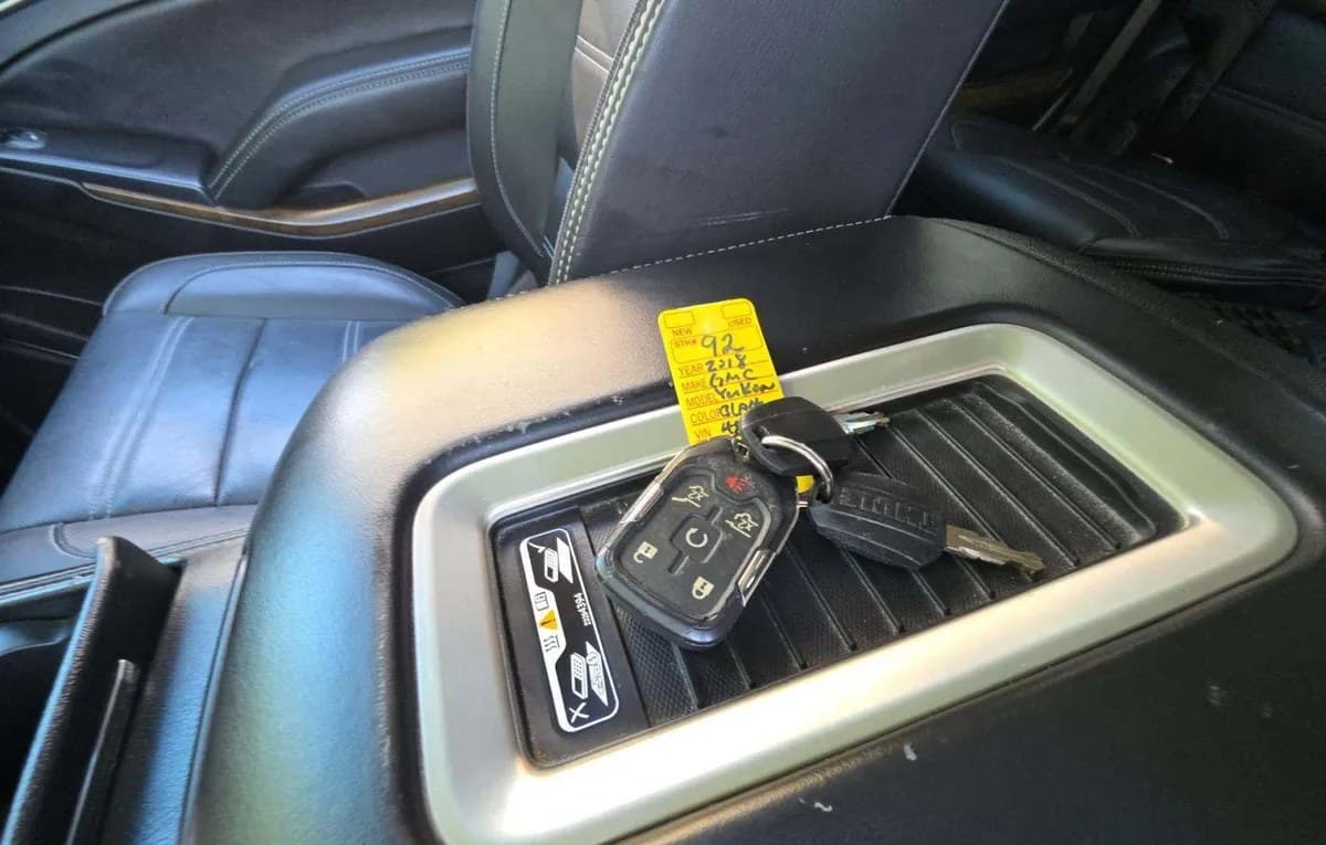 2018 GMC YUKON Denali 5
