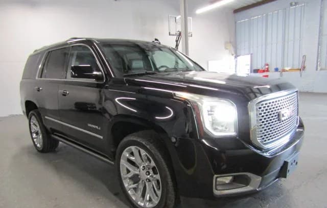 2017 GMC YUKON Denali 4