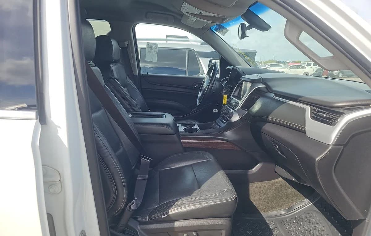 2017 GMC YUKON XL SLE 4