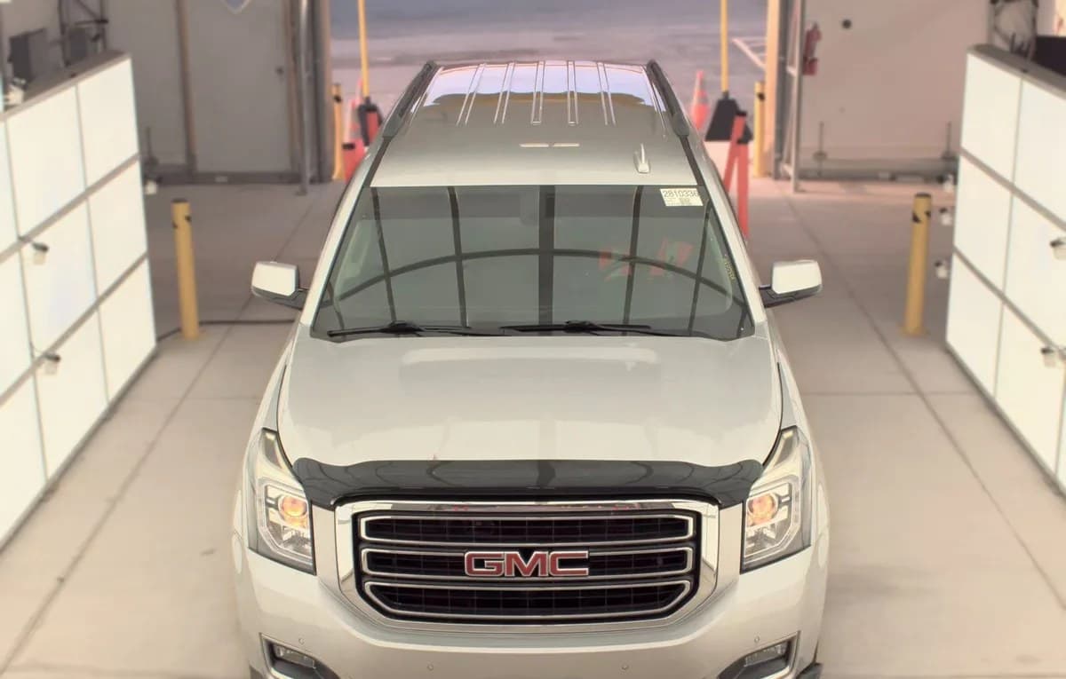 2017 GMC YUKON XL SLE 3
