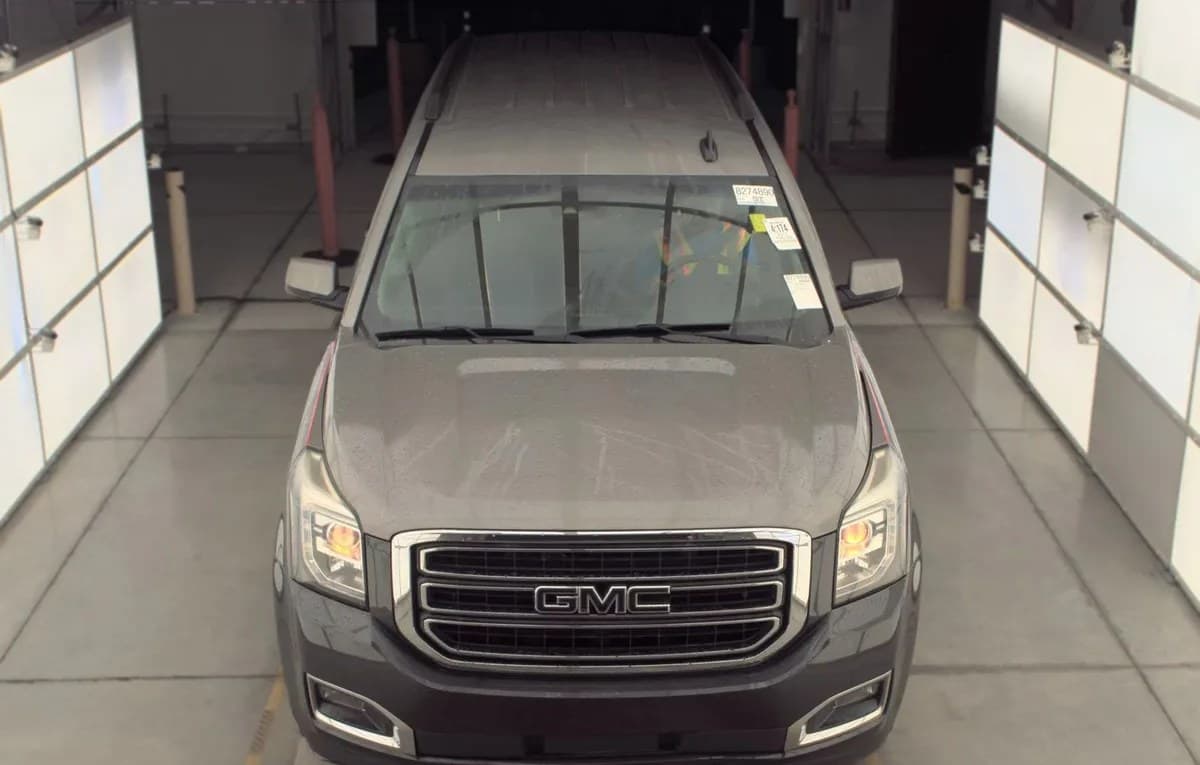 2017 GMC YUKON XL SLT 2