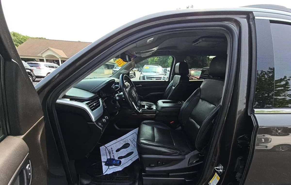 2019 GMC YUKON XL SLT 4