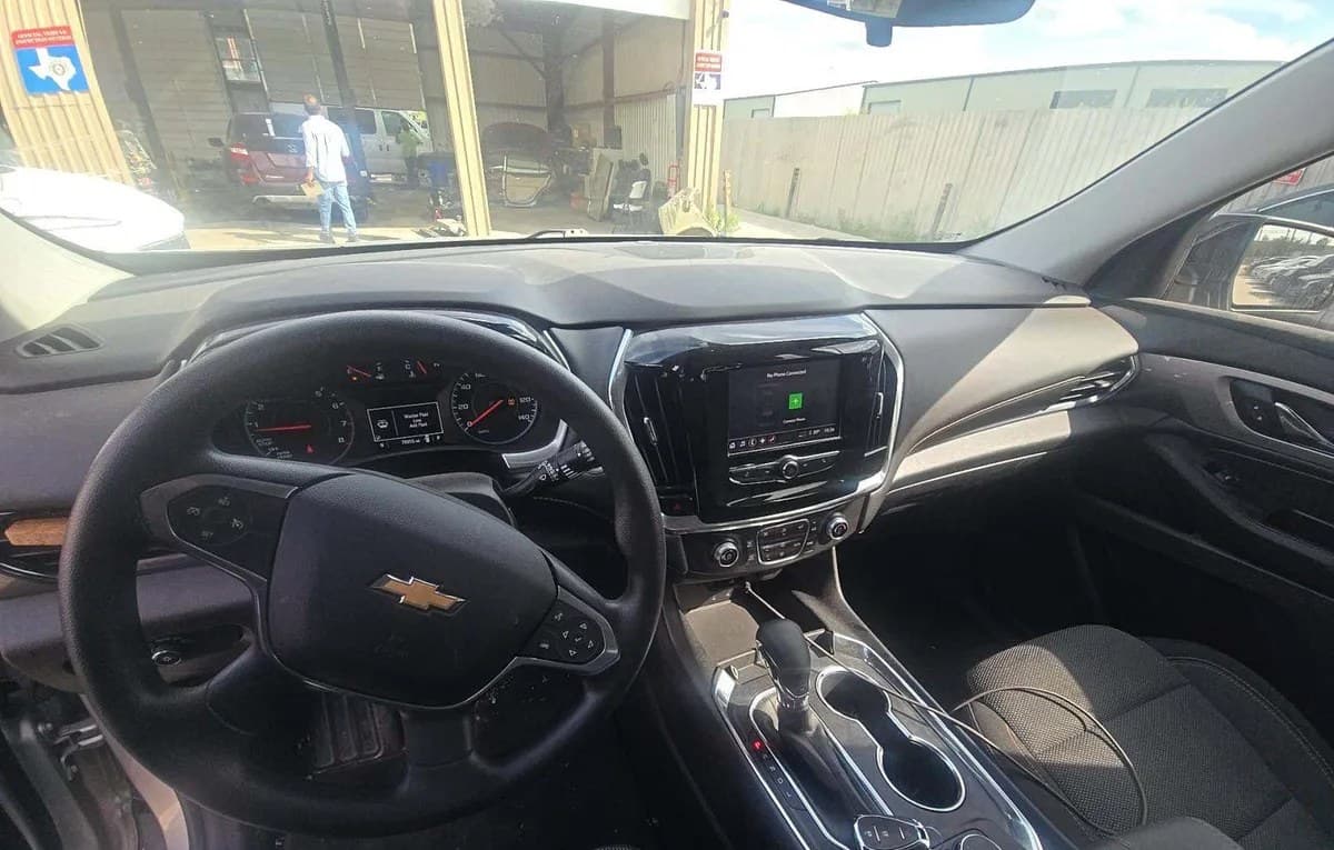 2021 CHEVROLET TRAVERSE LS 7