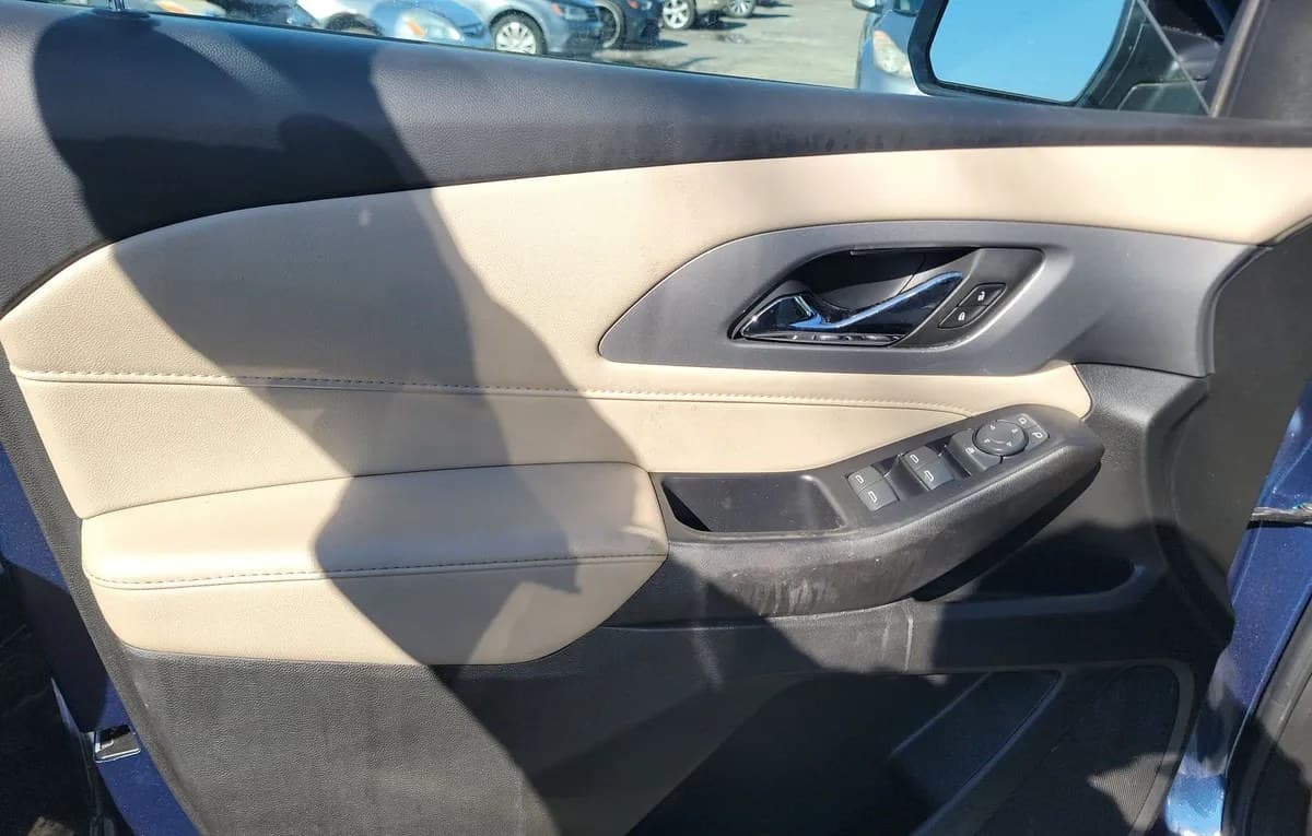 2022 CHEVROLET TRAVERSE LS 6