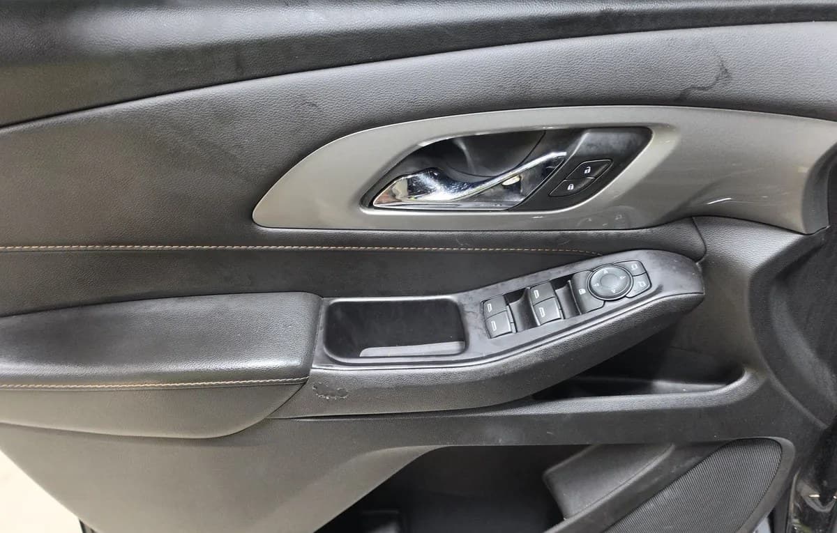 2020 CHEVROLET TRAVERSE LS 6