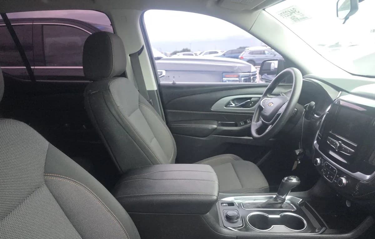 2020 CHEVROLET TRAVERSE LS 4