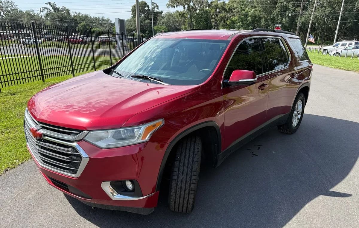 2019 CHEVROLET TRAVERSE LT 2