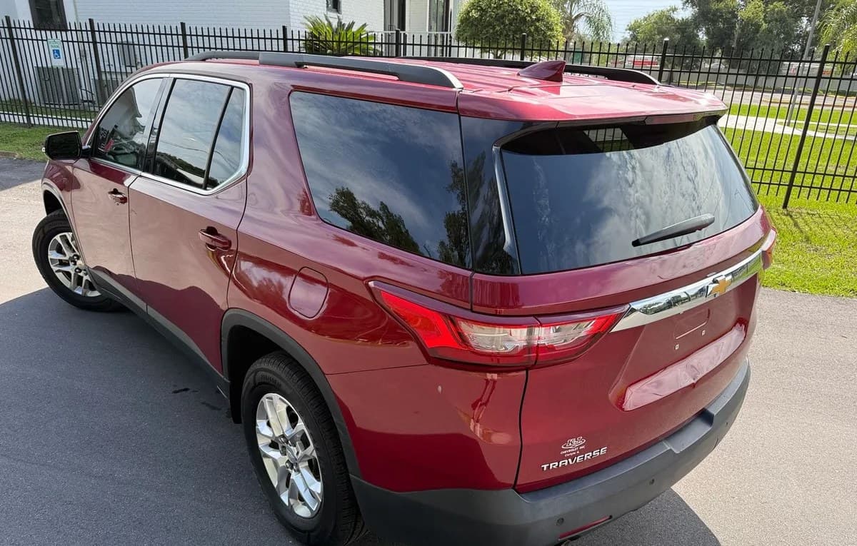 2019 CHEVROLET TRAVERSE LT 3
