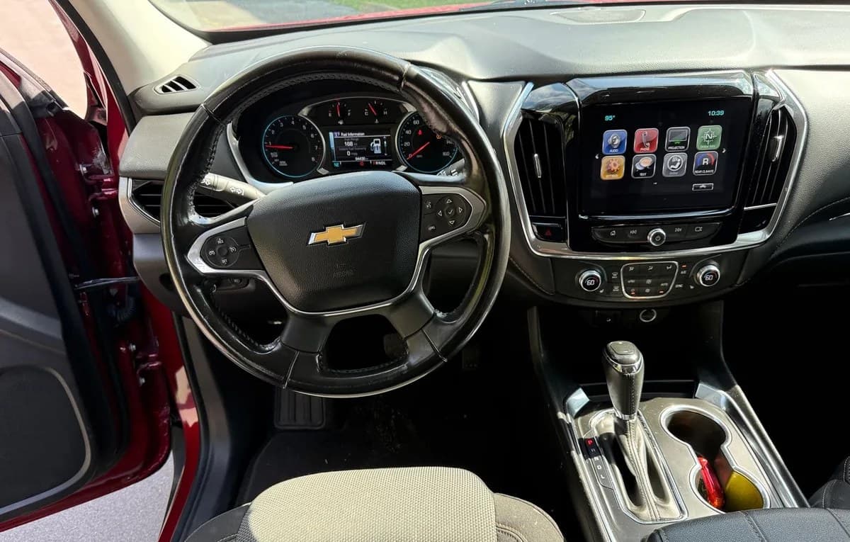 2019 CHEVROLET TRAVERSE LT 4