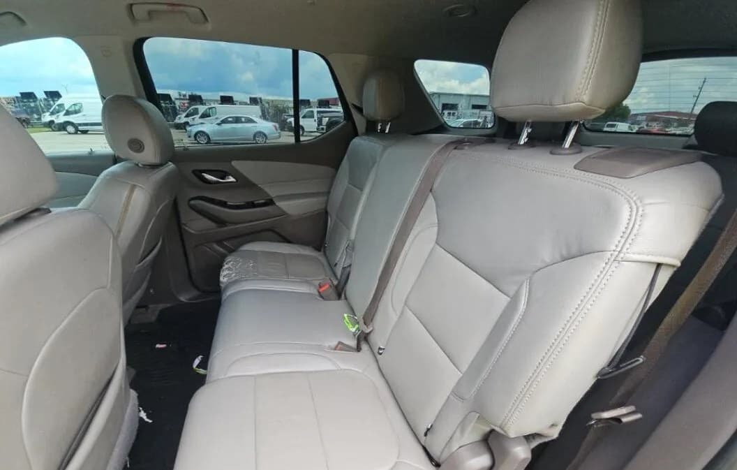 2019 CHEVROLET TRAVERSE LT 4