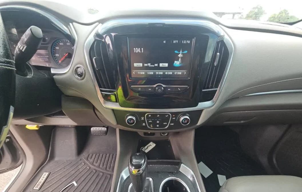2019 CHEVROLET TRAVERSE LT 5