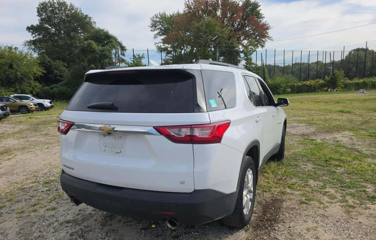 2020 CHEVROLET TRAVERSE LT 3