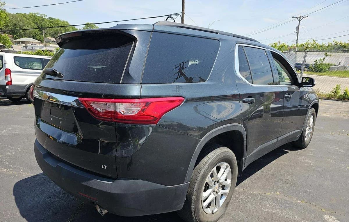 2019 CHEVROLET TRAVERSE LT 4