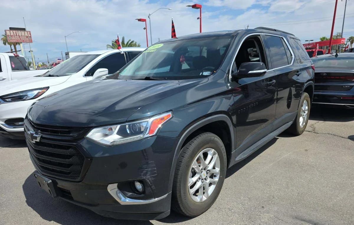 2019 CHEVROLET TRAVERSE LT 2