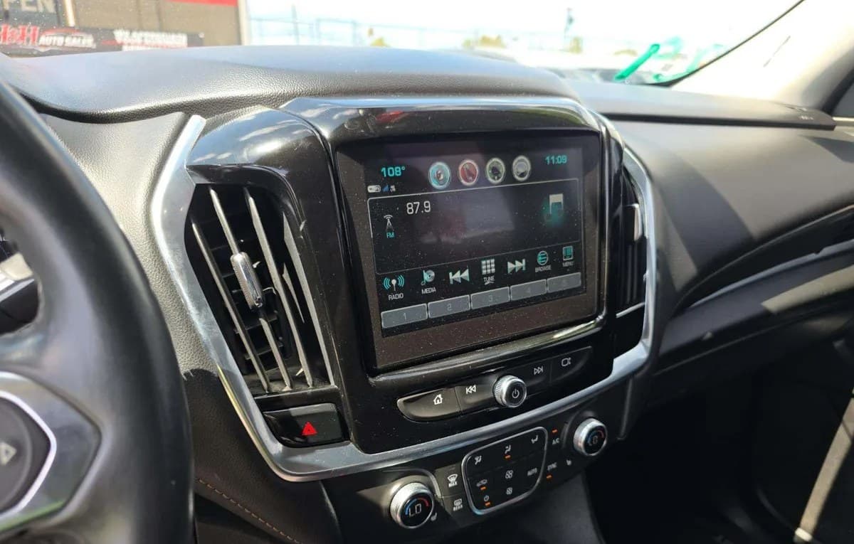 2019 CHEVROLET TRAVERSE LT 7