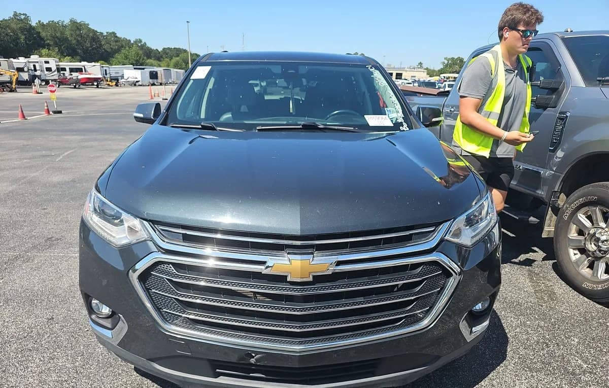 2020 CHEVROLET TRAVERSE LT 3
