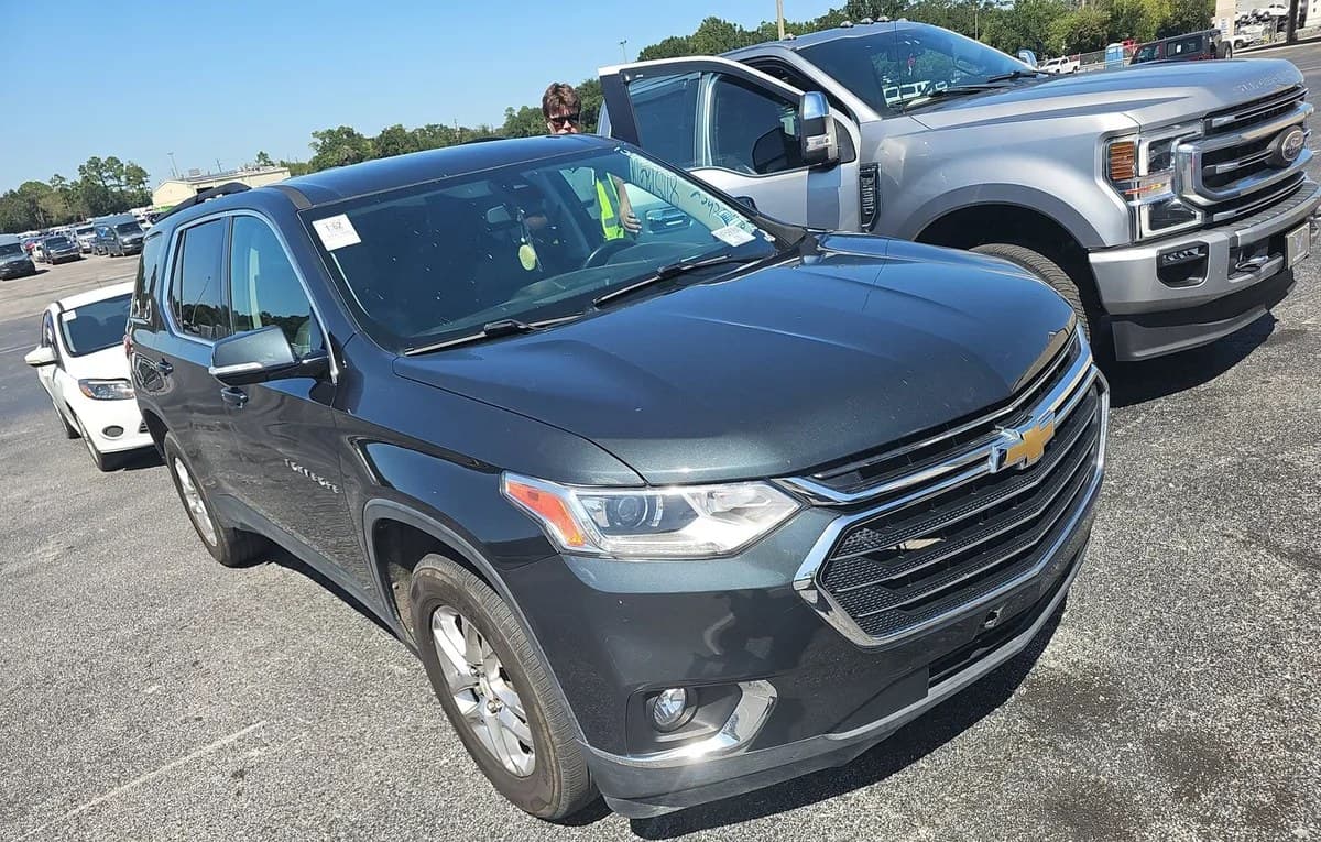 2020 CHEVROLET TRAVERSE LT 4