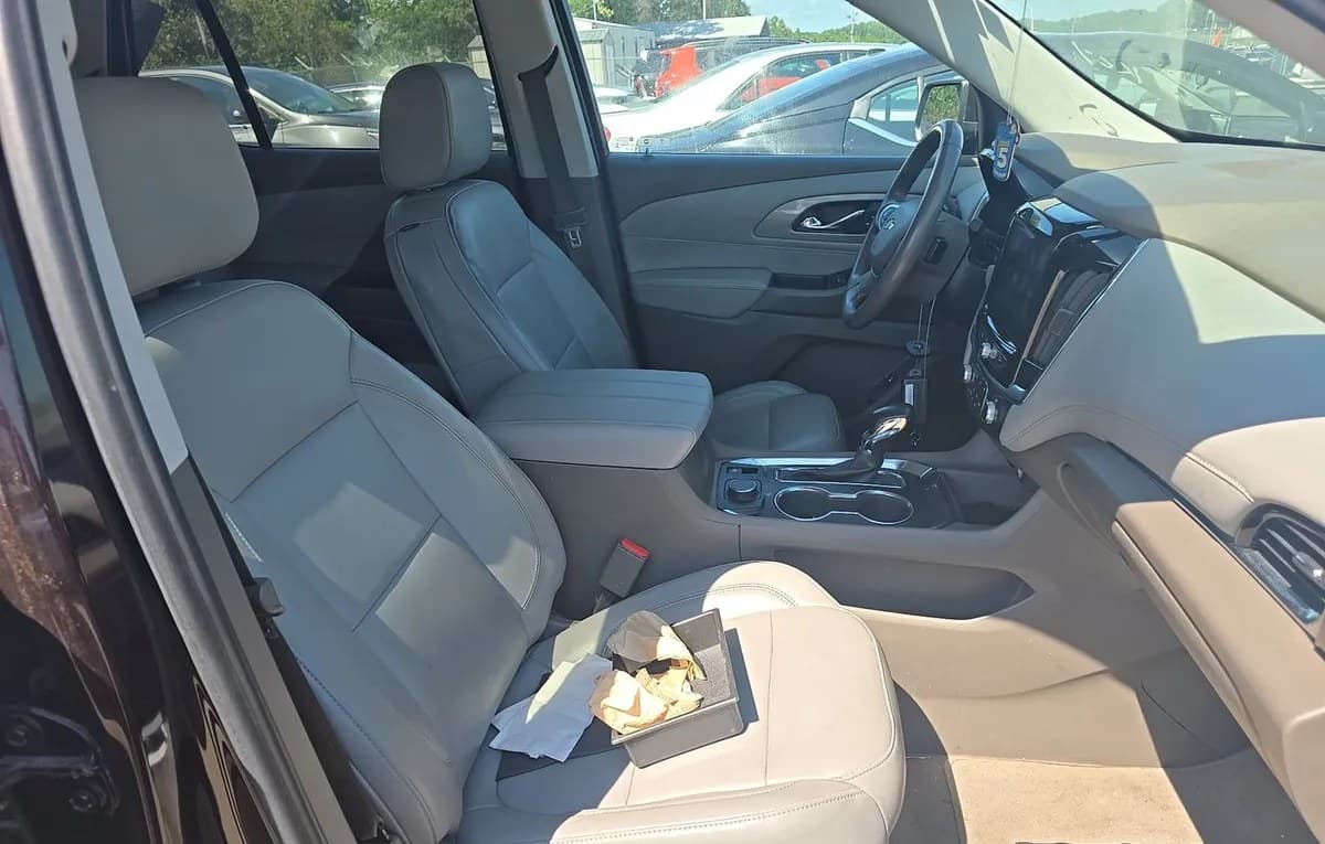 2021 CHEVROLET TRAVERSE LT Leather 5