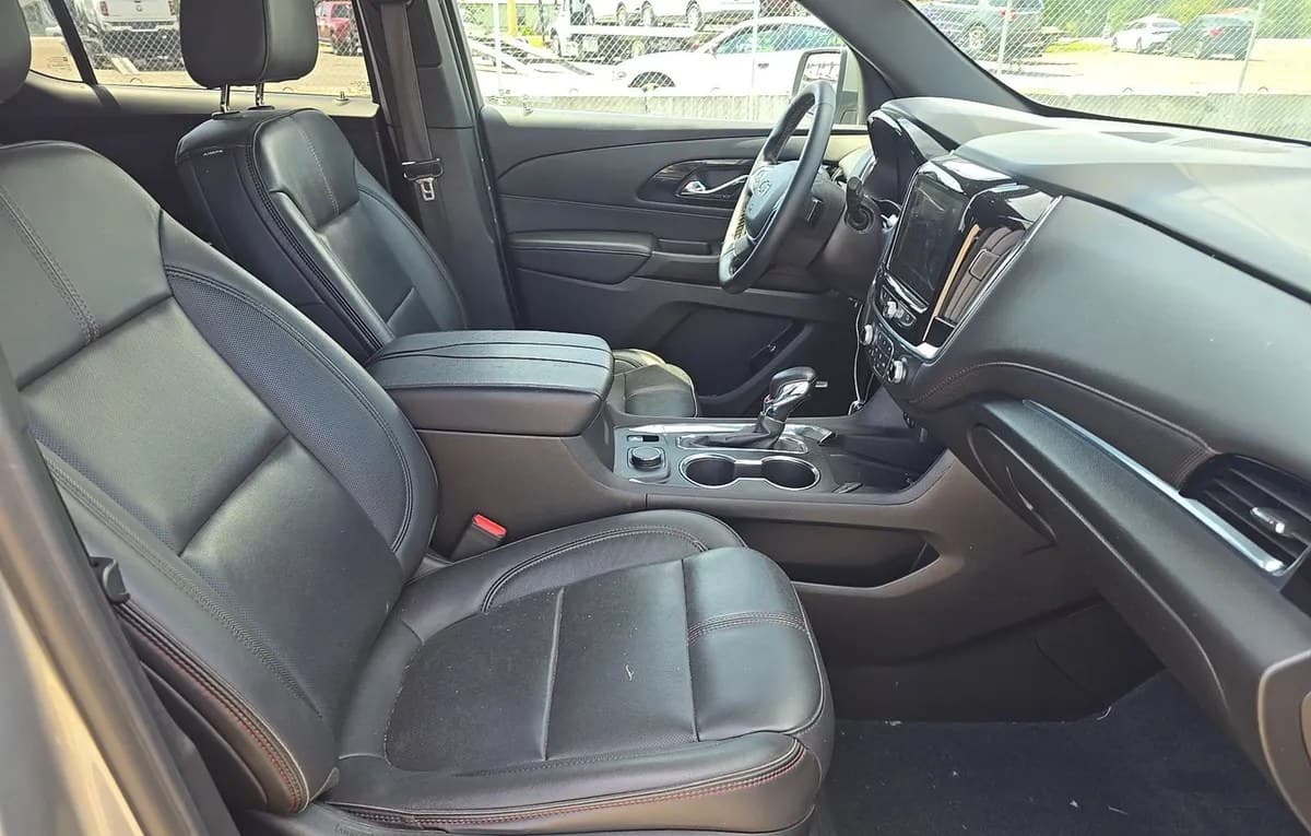 2023 CHEVROLET TRAVERSE RS 5