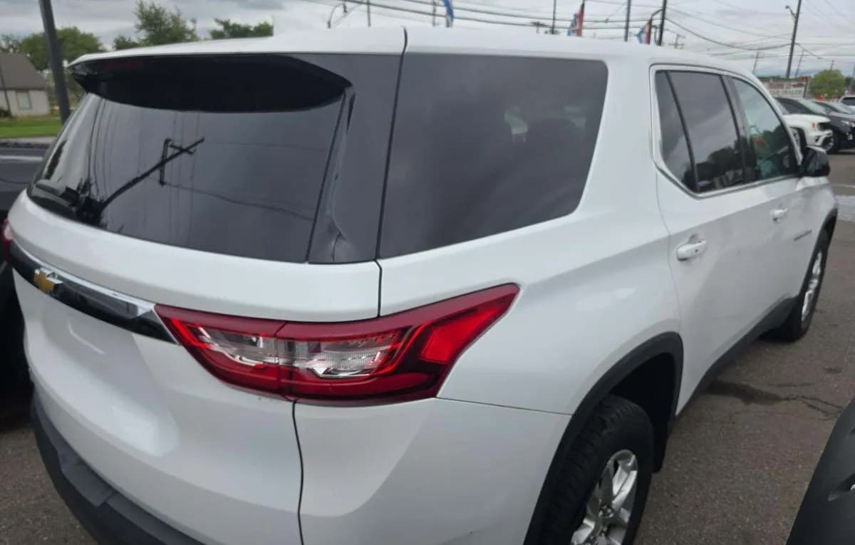 2018 CHEVROLET TRAVERSE LS 4