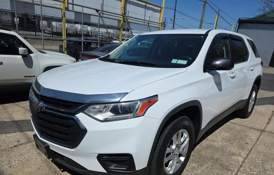 2019 CHEVROLET TRAVERSE LS 2