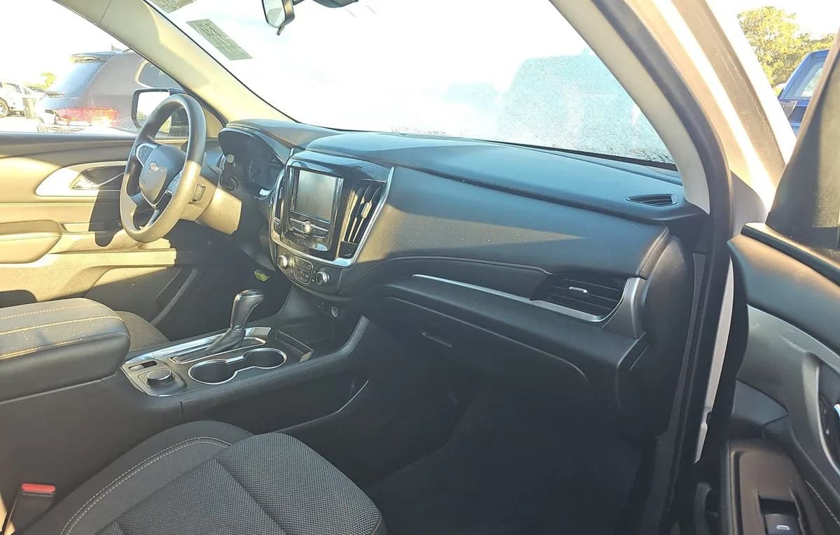 2019 CHEVROLET TRAVERSE LS 5