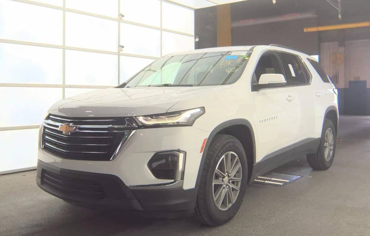 2023 CHEVROLET TRAVERSE LT Cloth 2